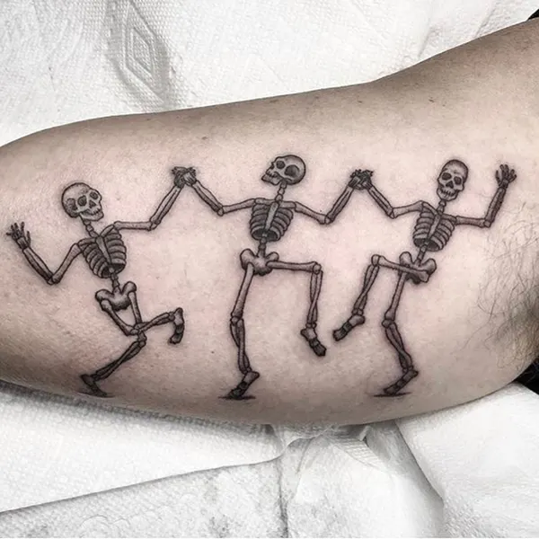 Full Circle Tattoo