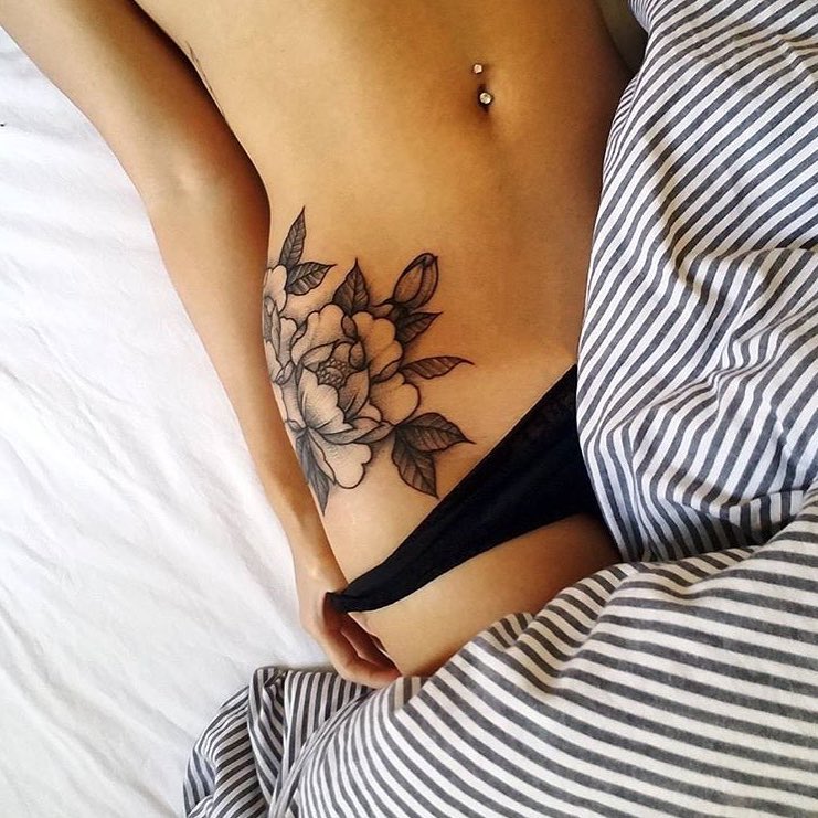 Full Circle Tattoo