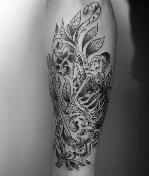 Full Circle Tattoo