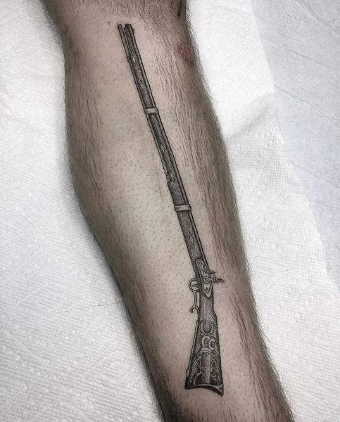 Full Circle Tattoo