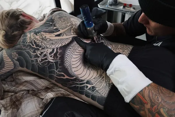 Full Circle Tattoo