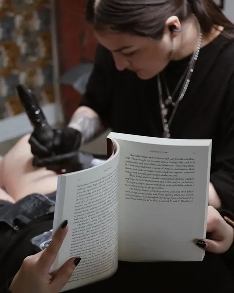 Full Circle Tattoo