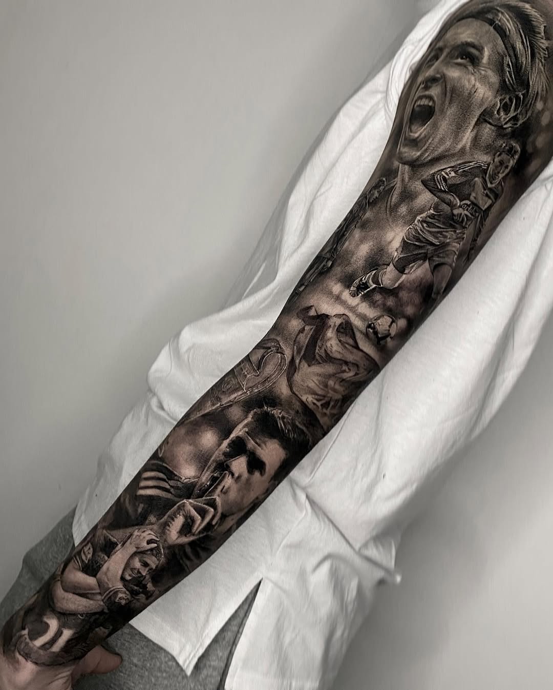 tattooist_bk