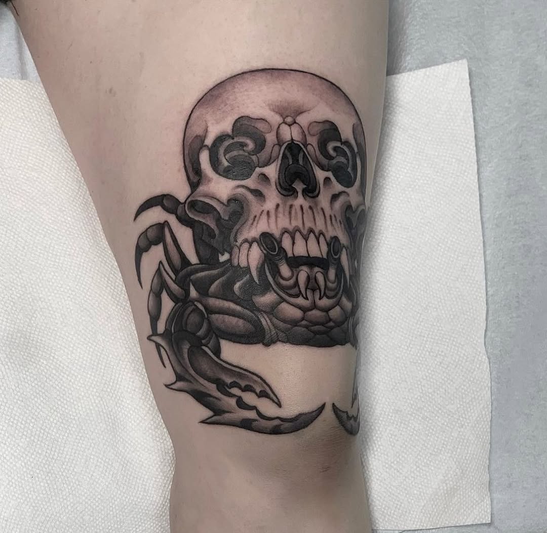 Full Circle Tattoo