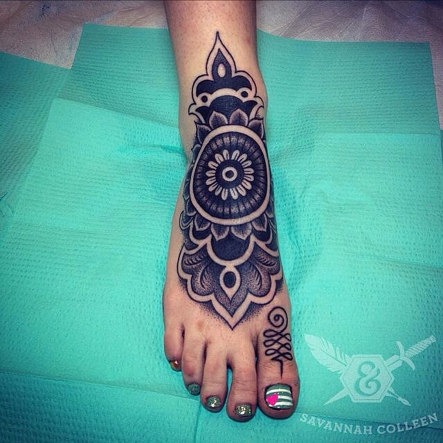 Ink and Dagger Tattoo