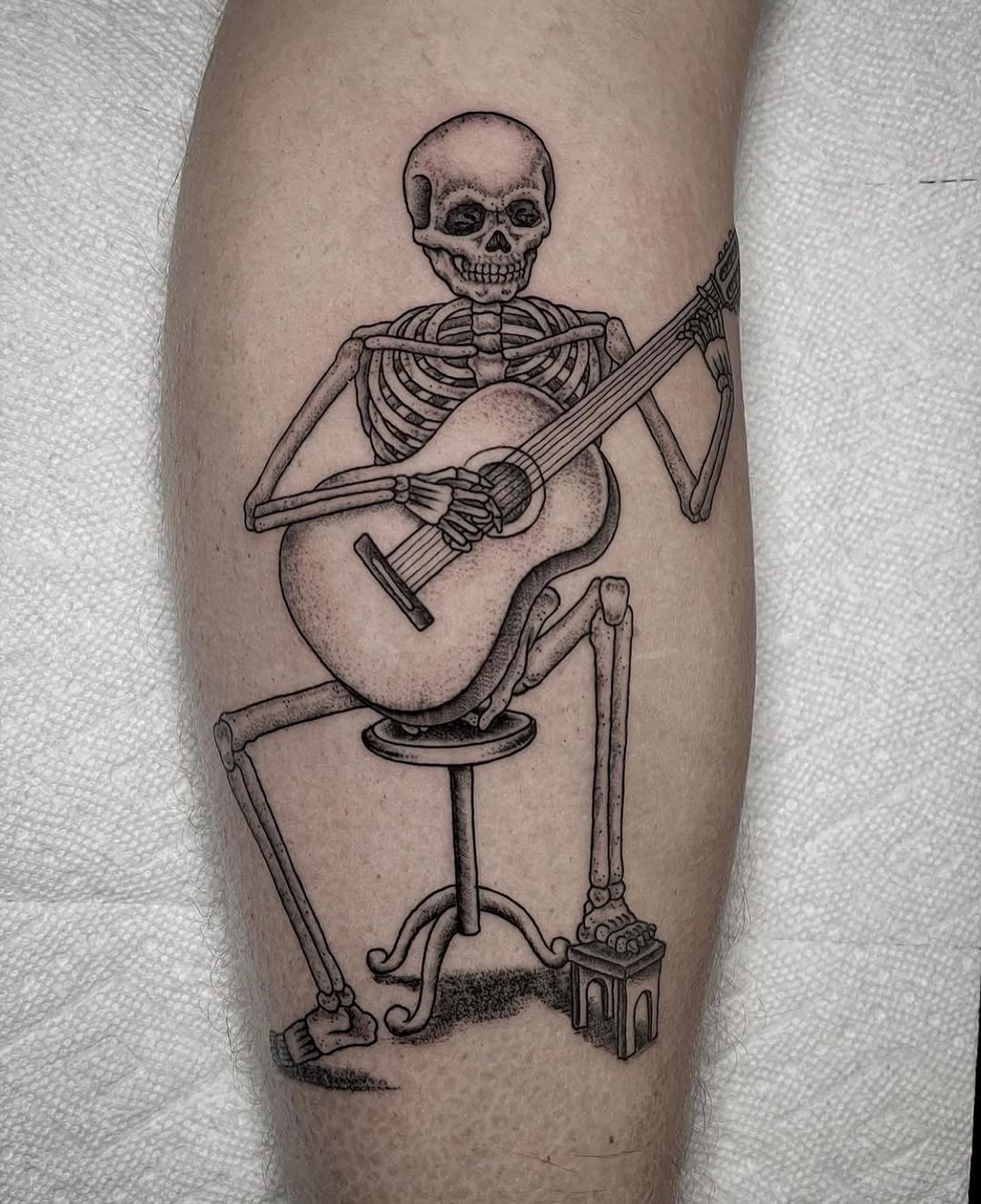 Full Circle Tattoo