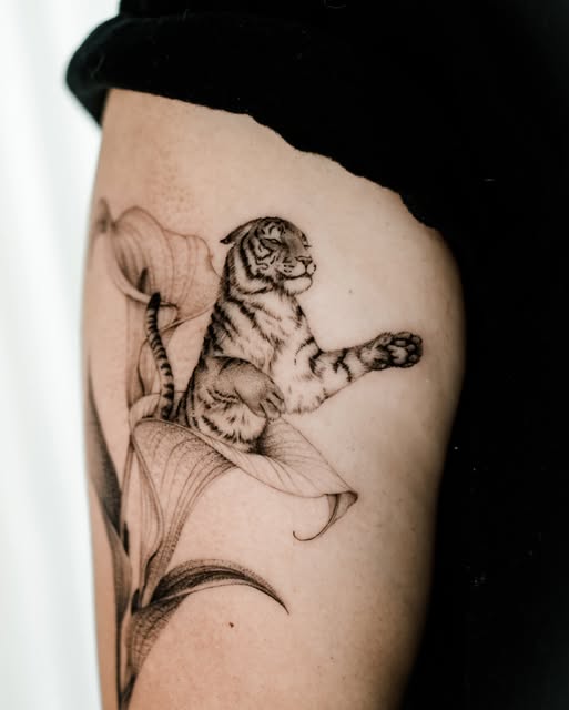 Tiger, Flower
