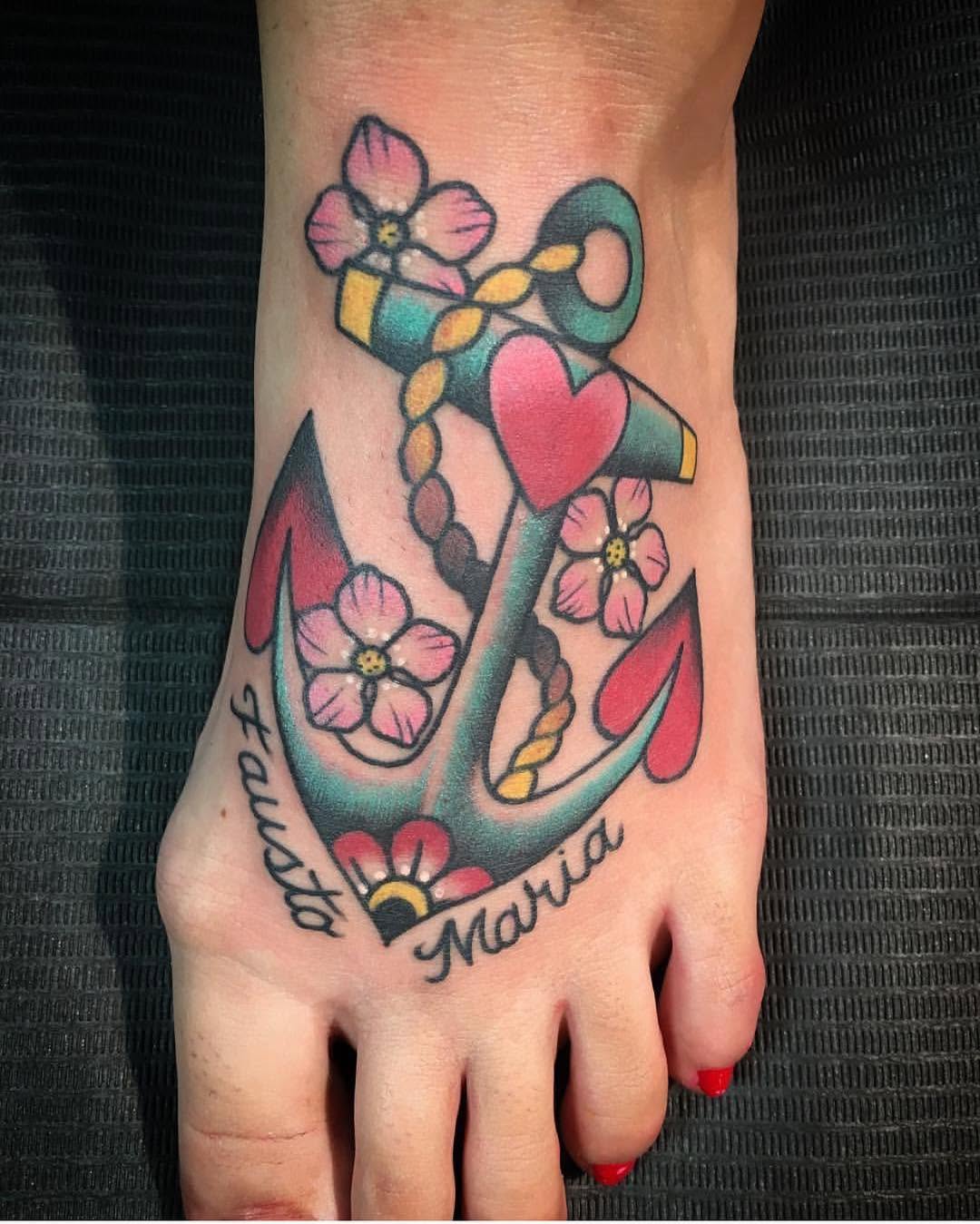 Full Circle Tattoo