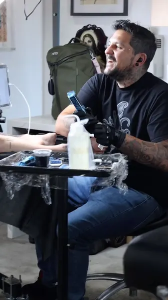 Full Circle Tattoo
