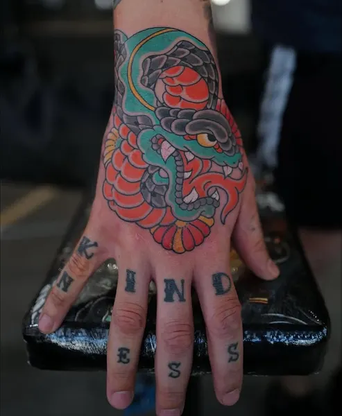 Full Circle Tattoo