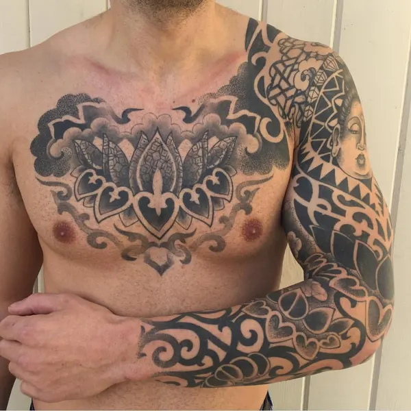 Full Circle Tattoo