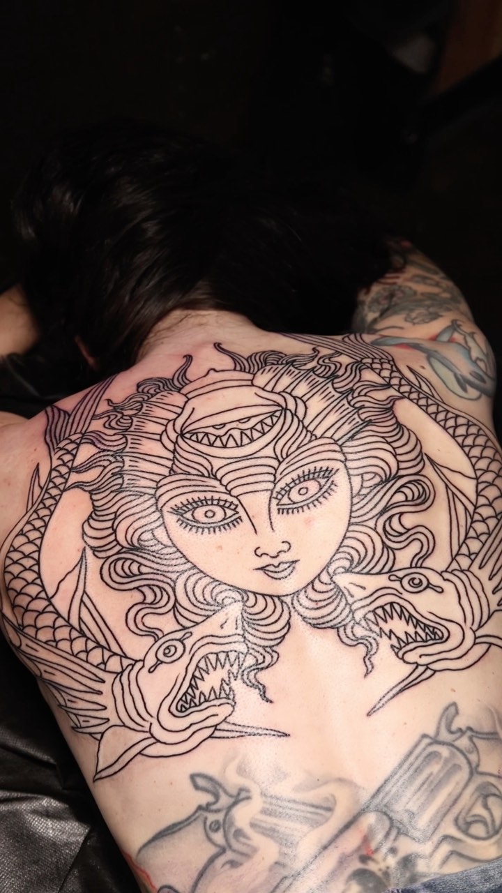 Full Circle Tattoo