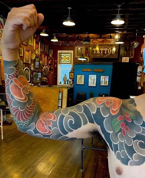 Full Circle Tattoo