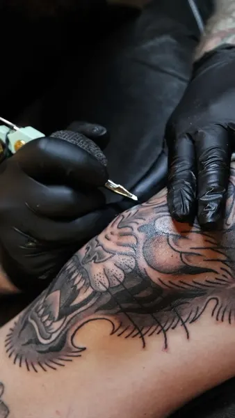 Full Circle Tattoo