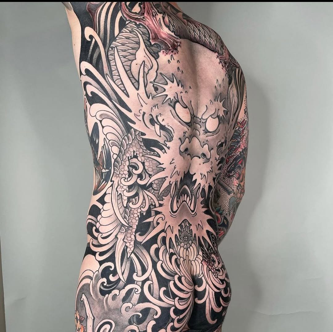 Full Circle Tattoo
