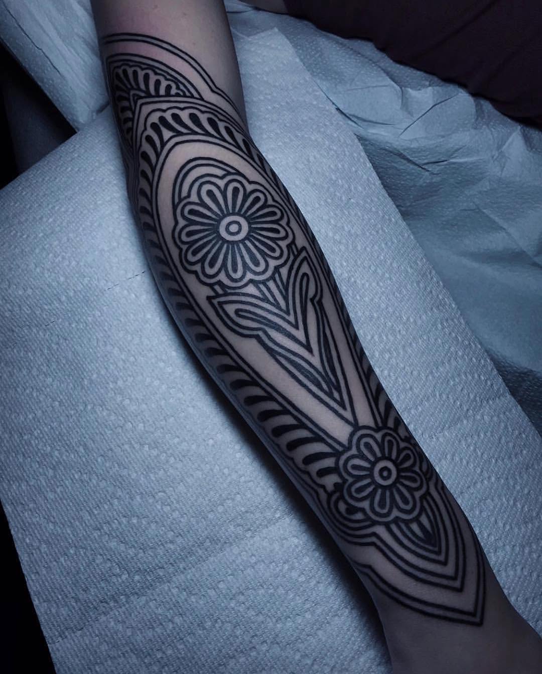 Ink and Dagger Tattoo