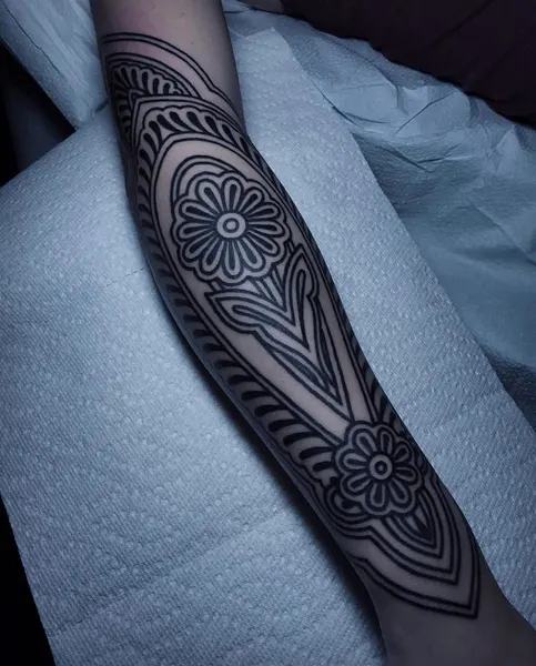 Ink and Dagger Tattoo