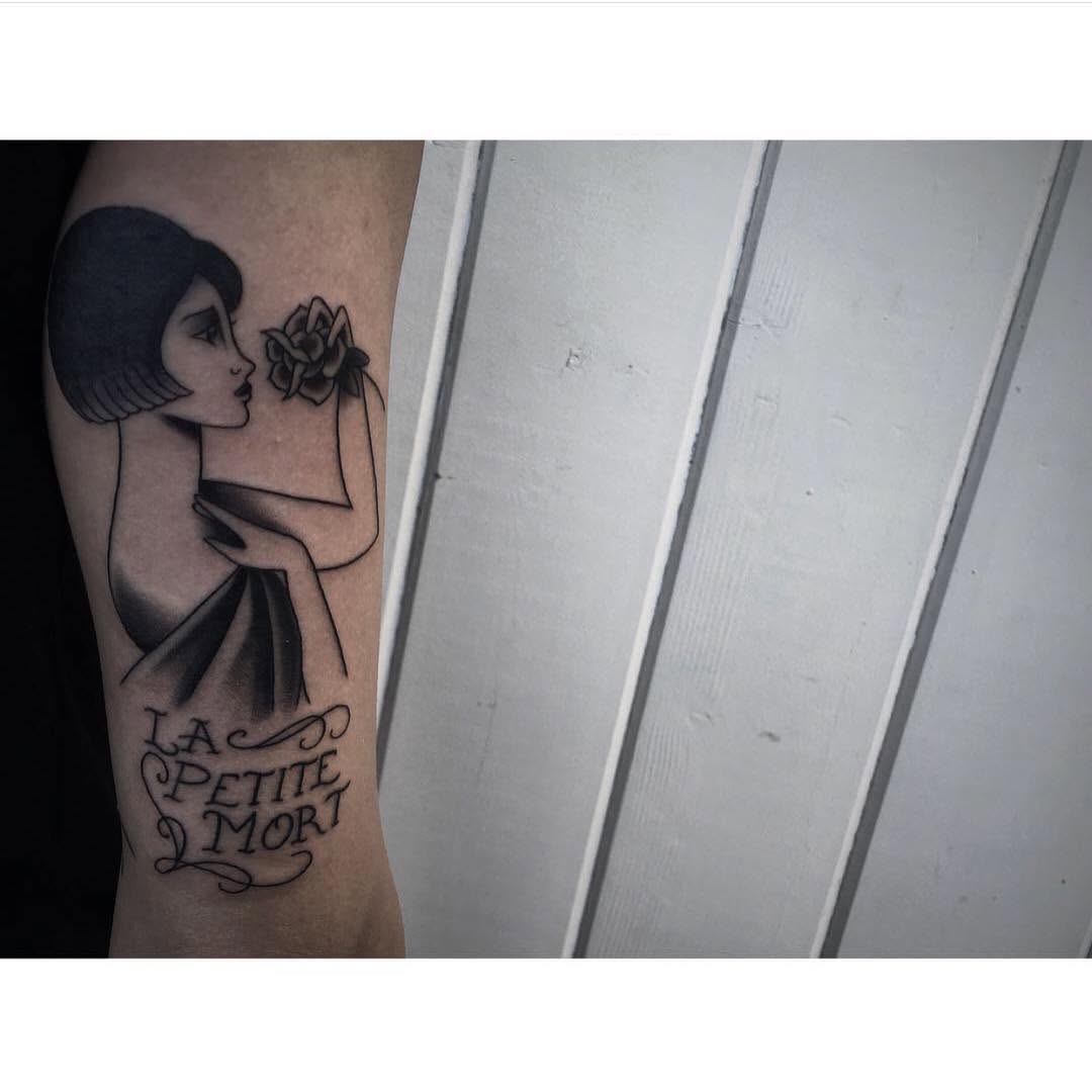 Full Circle Tattoo