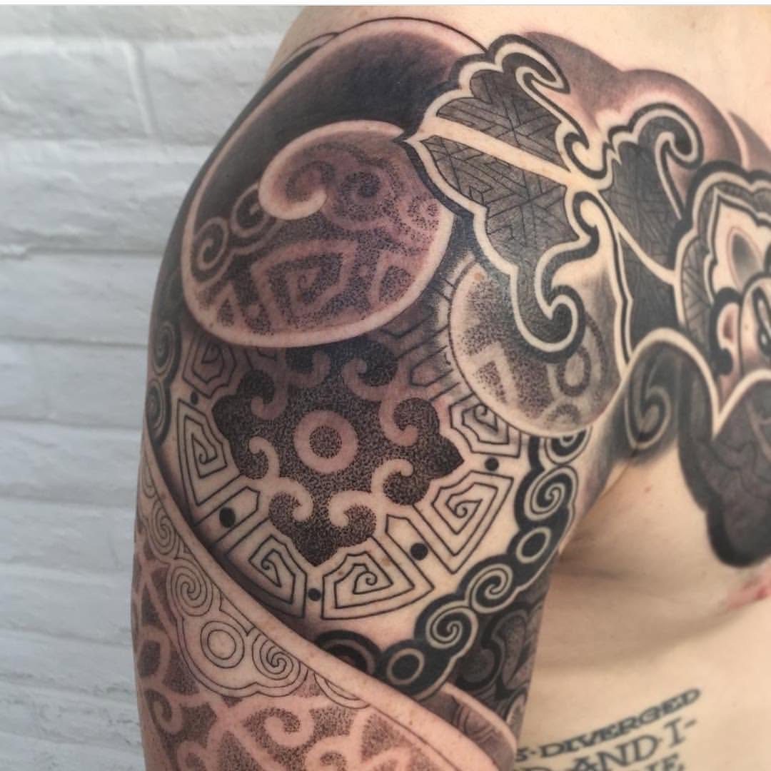Full Circle Tattoo