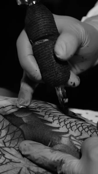 Full Circle Tattoo