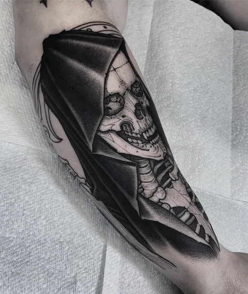 black_casket