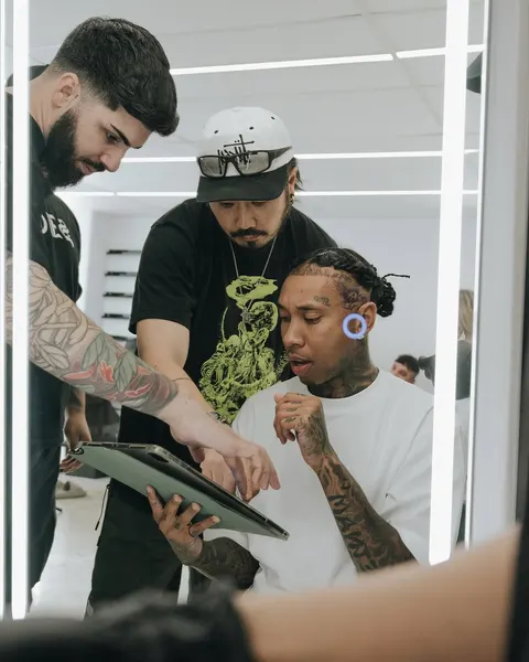 tattooist_bk