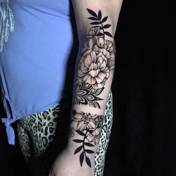 Full Circle Tattoo