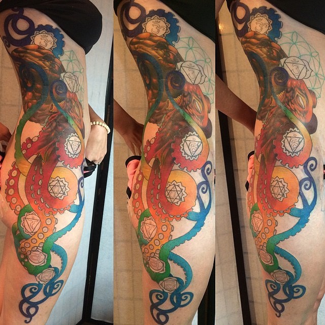 Full Circle Tattoo