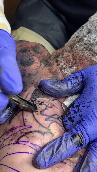 Full Circle Tattoo