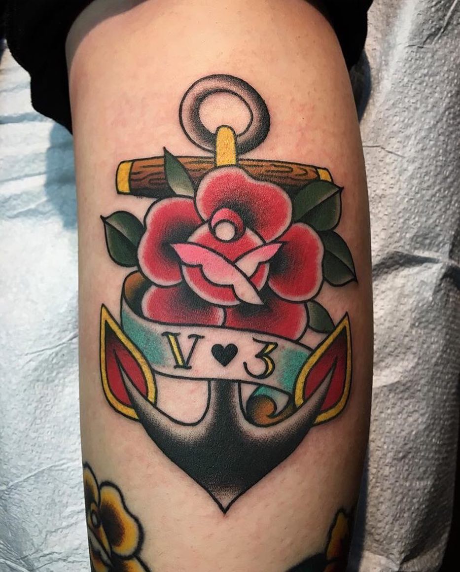 Full Circle Tattoo