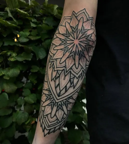 Ink and Dagger Tattoo