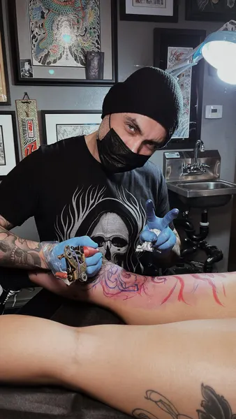 Full Circle Tattoo