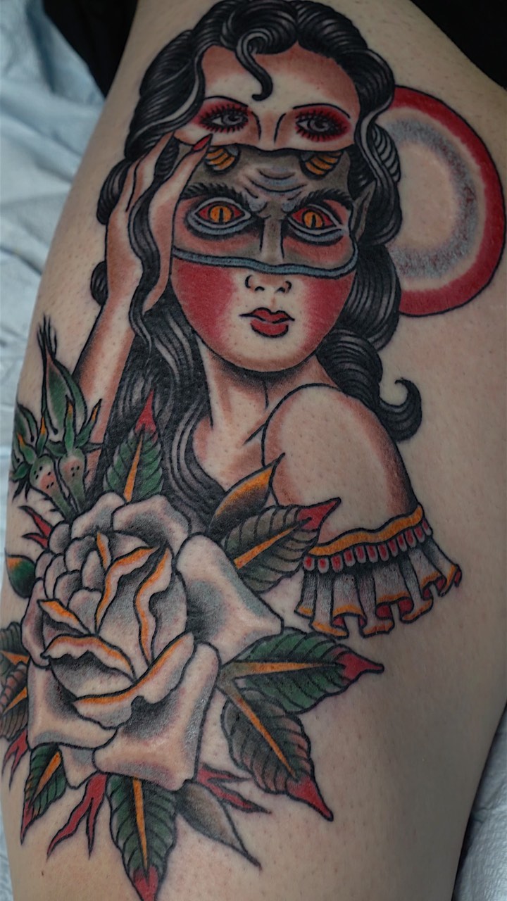 Full Circle Tattoo