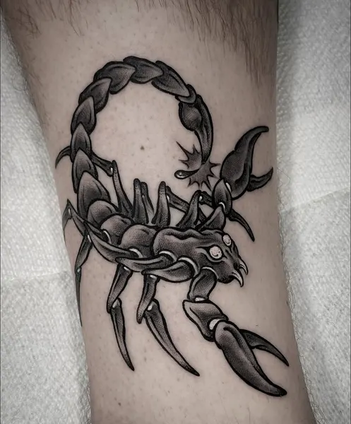 Full Circle Tattoo