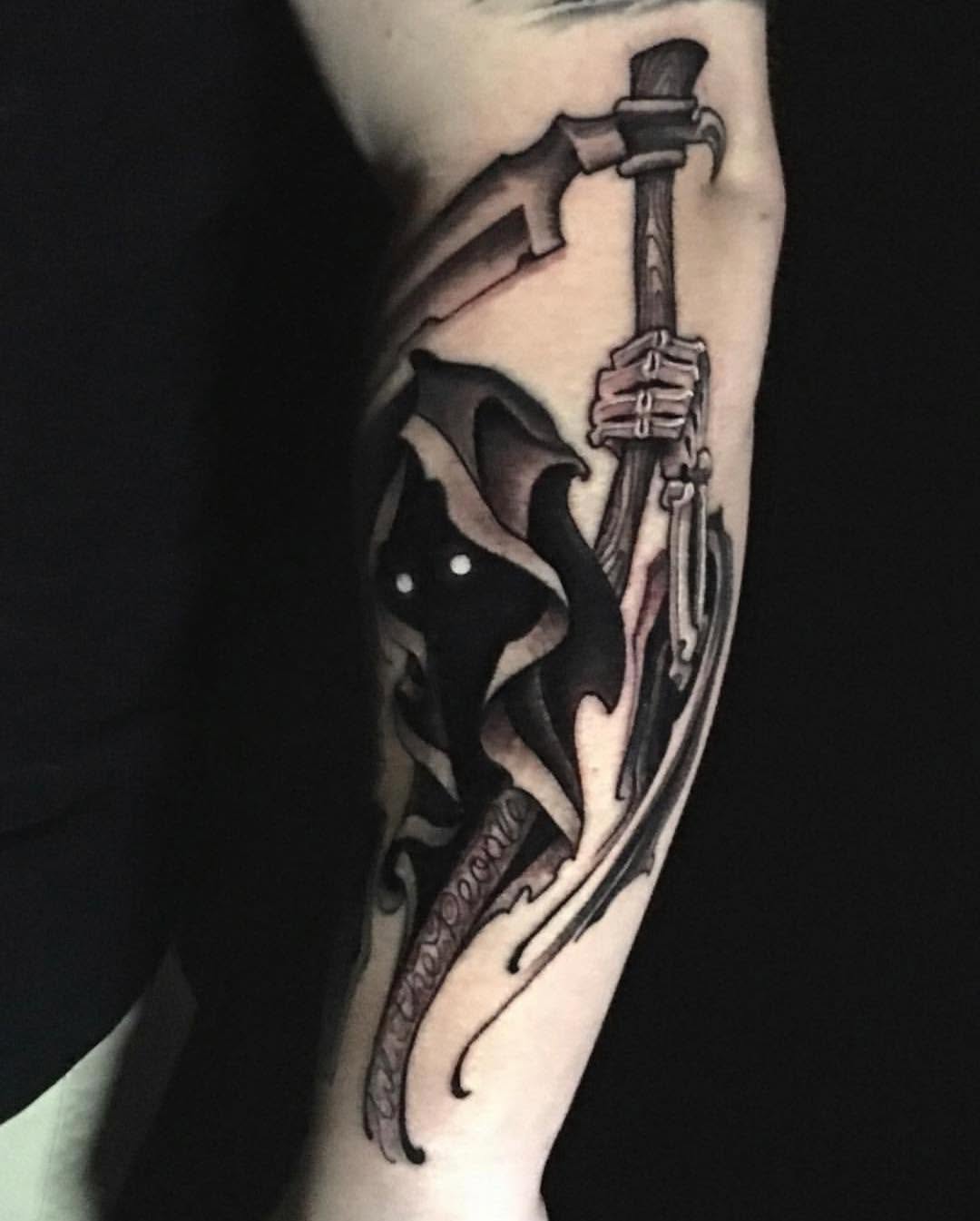 Ink and Dagger Tattoo