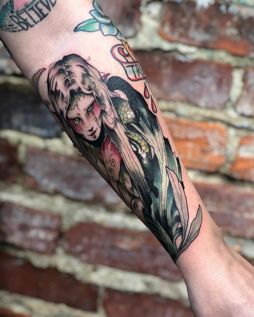elliejoliv