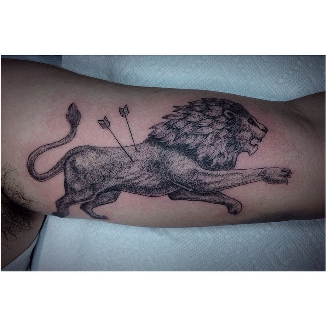 Full Circle Tattoo