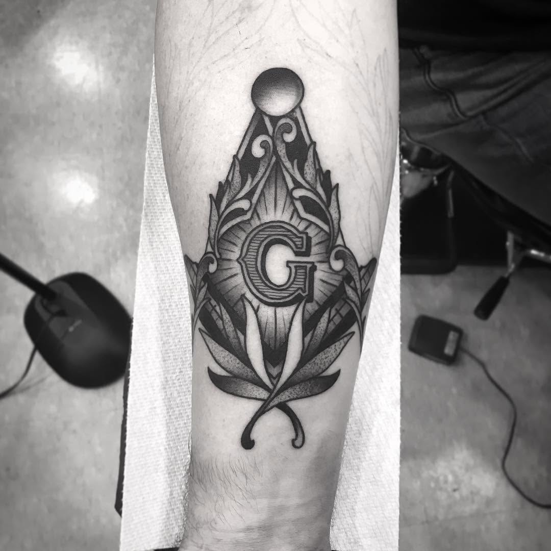 Ink and Dagger Tattoo