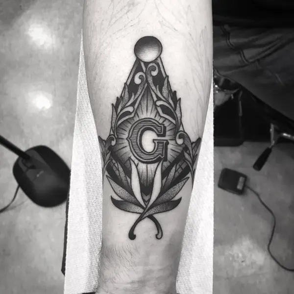 Ink and Dagger Tattoo