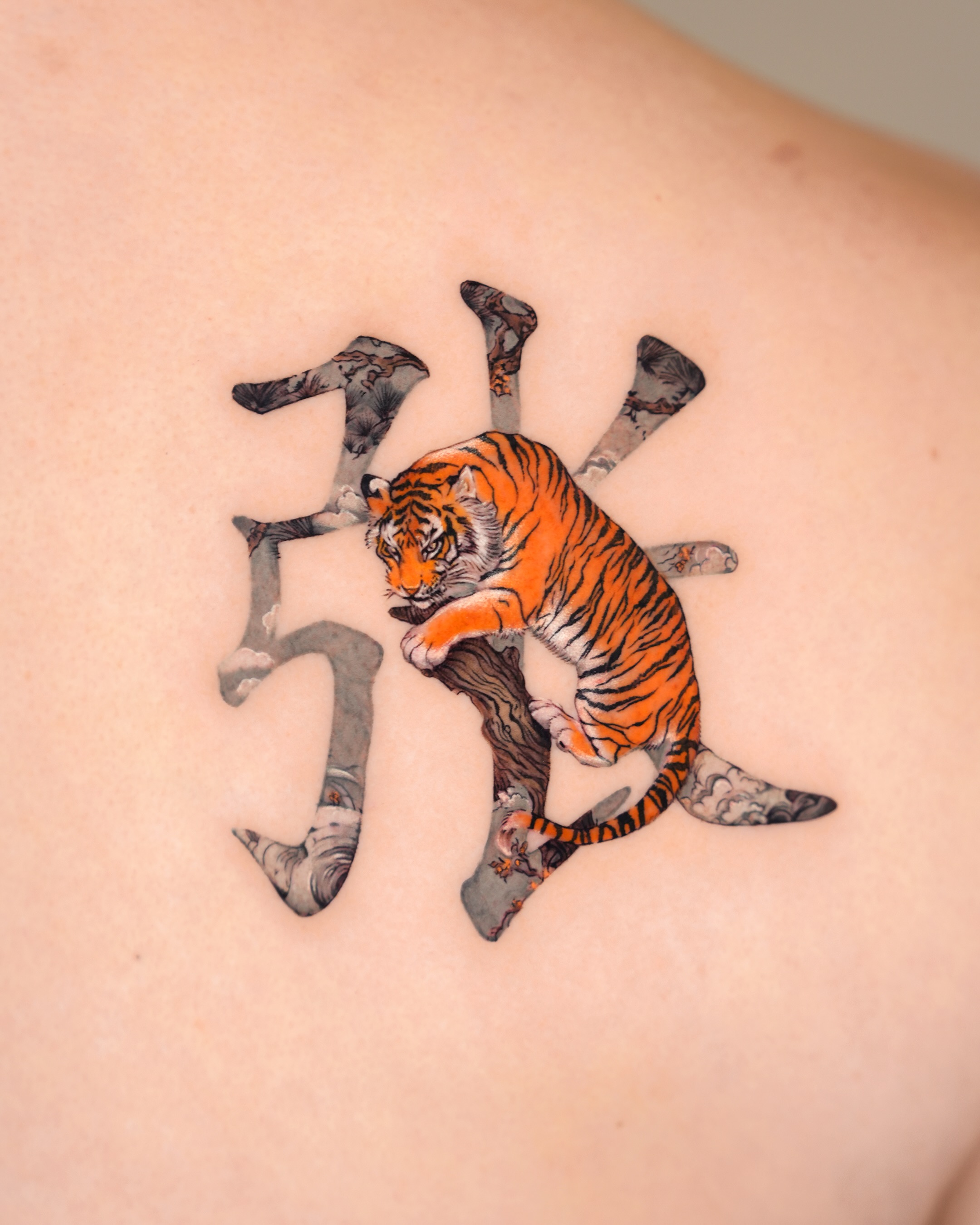 tattooist_yun