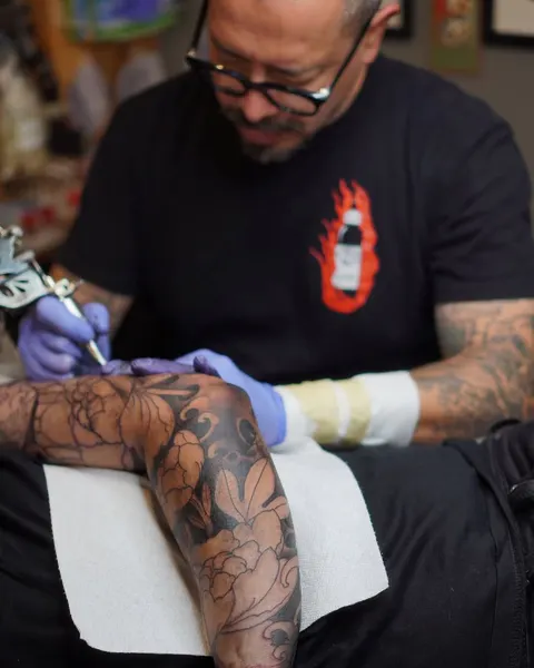 Full Circle Tattoo
