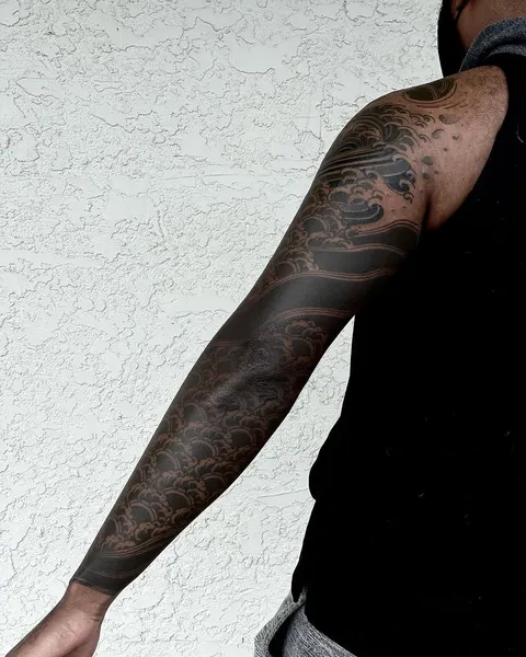 black_casket