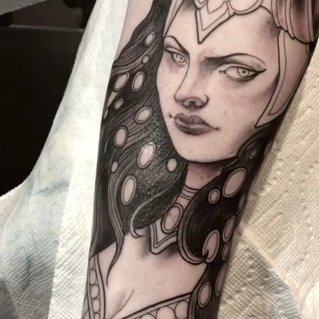 Full Circle Tattoo