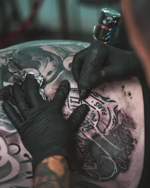 Robert Pho