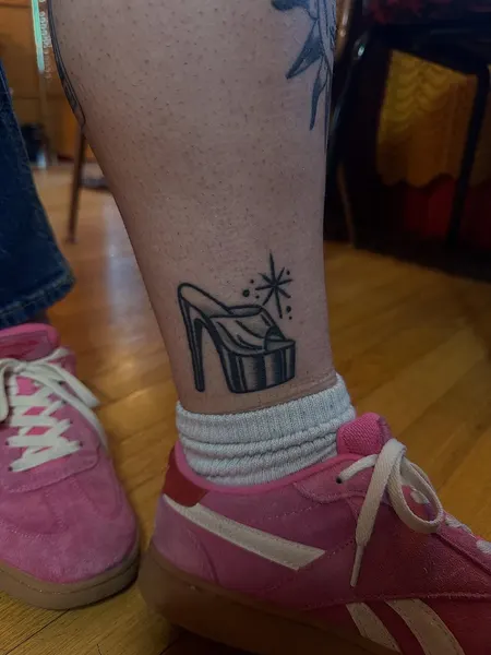 lindseebeetattoo