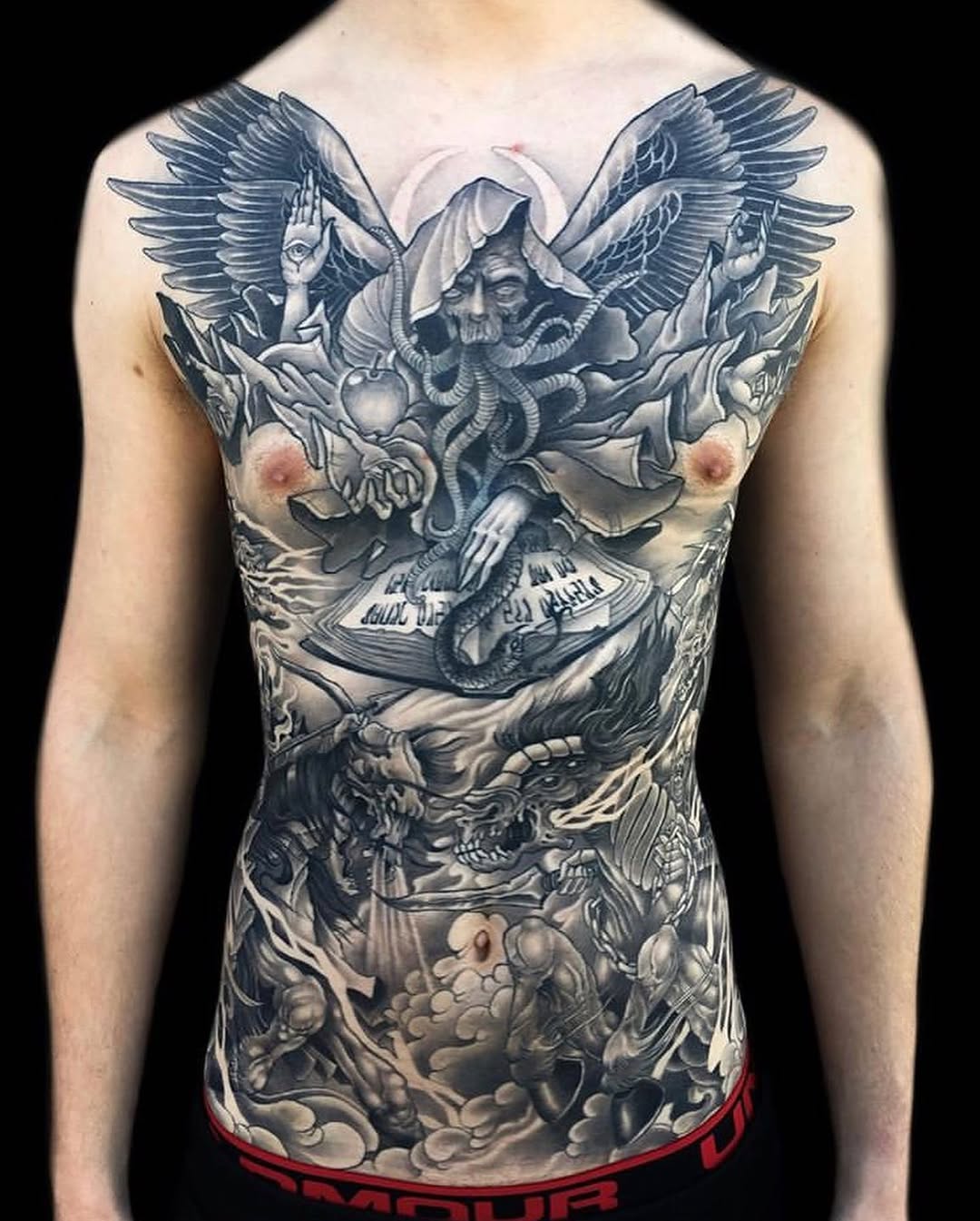 Full Circle Tattoo