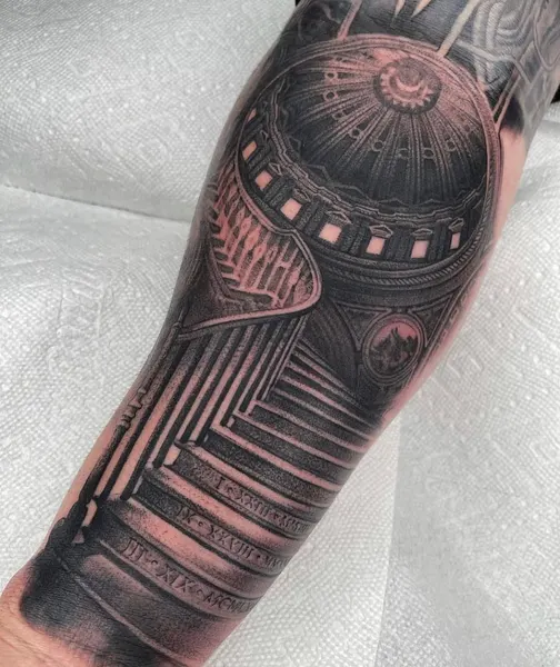 Full Circle Tattoo