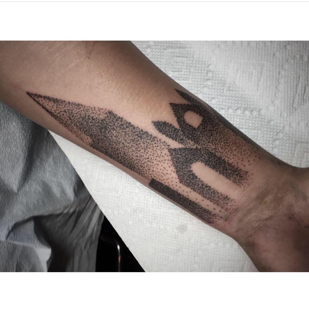 Full Circle Tattoo