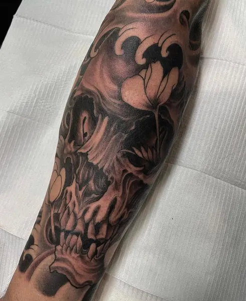 Full Circle Tattoo