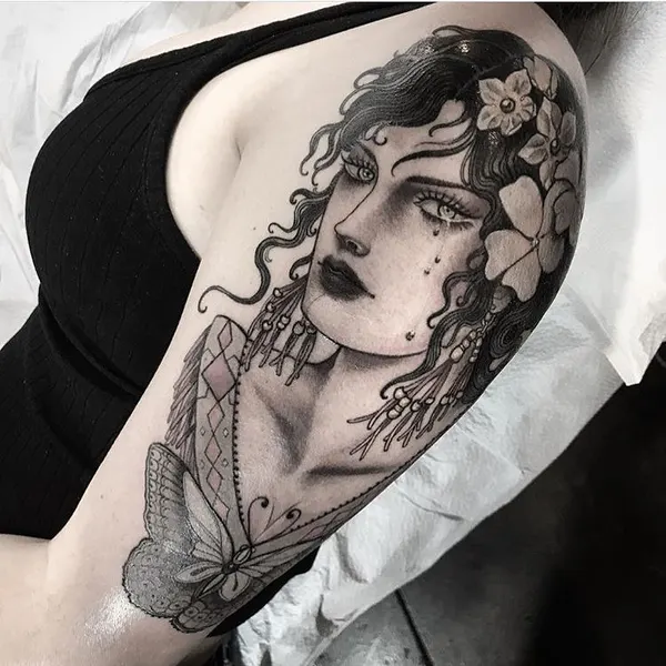 Full Circle Tattoo